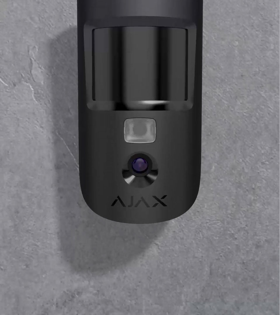 AJAX StarterKit Cam Security System with Visual Alarm
